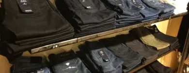 Unternehmen 4 Bild SAUDAN LES BOUTIQUES Änderungsschneidereien am Martigny VS