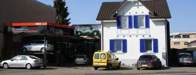 Entreprises 1 image SCHMUTZ CARROSSERIE & SPRITZWERK GMBH Kfz-/Zweirad-Dienstleistungen dans Reinach BL