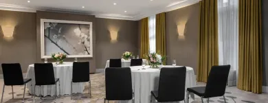 Unternehmen 67 Bild THE RITZ-CARLTON HOTEL DE LA PAIX, GENEVA Hotels am Geneva GE