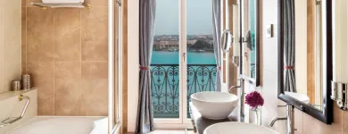 Unternehmen 71 Bild THE RITZ-CARLTON HOTEL DE LA PAIX, GENEVA Hotels am Geneva GE