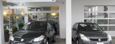 Unternehmen 2 Bild TOURING-GARAGE & CARROSSERIE STEFAN BAUR AG Kfz-/Zweirad-Dienstleistungen am Berikon AG
