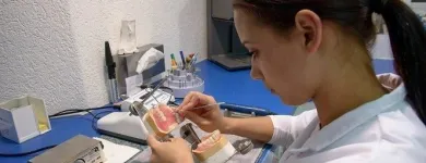 Immagine 6 azienda ZAHN-GEMEINSCHAFTSPRAXIS Ärzte in Zürich ZH