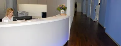 Unternehmen 6 Bild ZAHNÄRZTLICHES ZENTRUM WALLISELLEN Ärzte am Wallisellen ZH