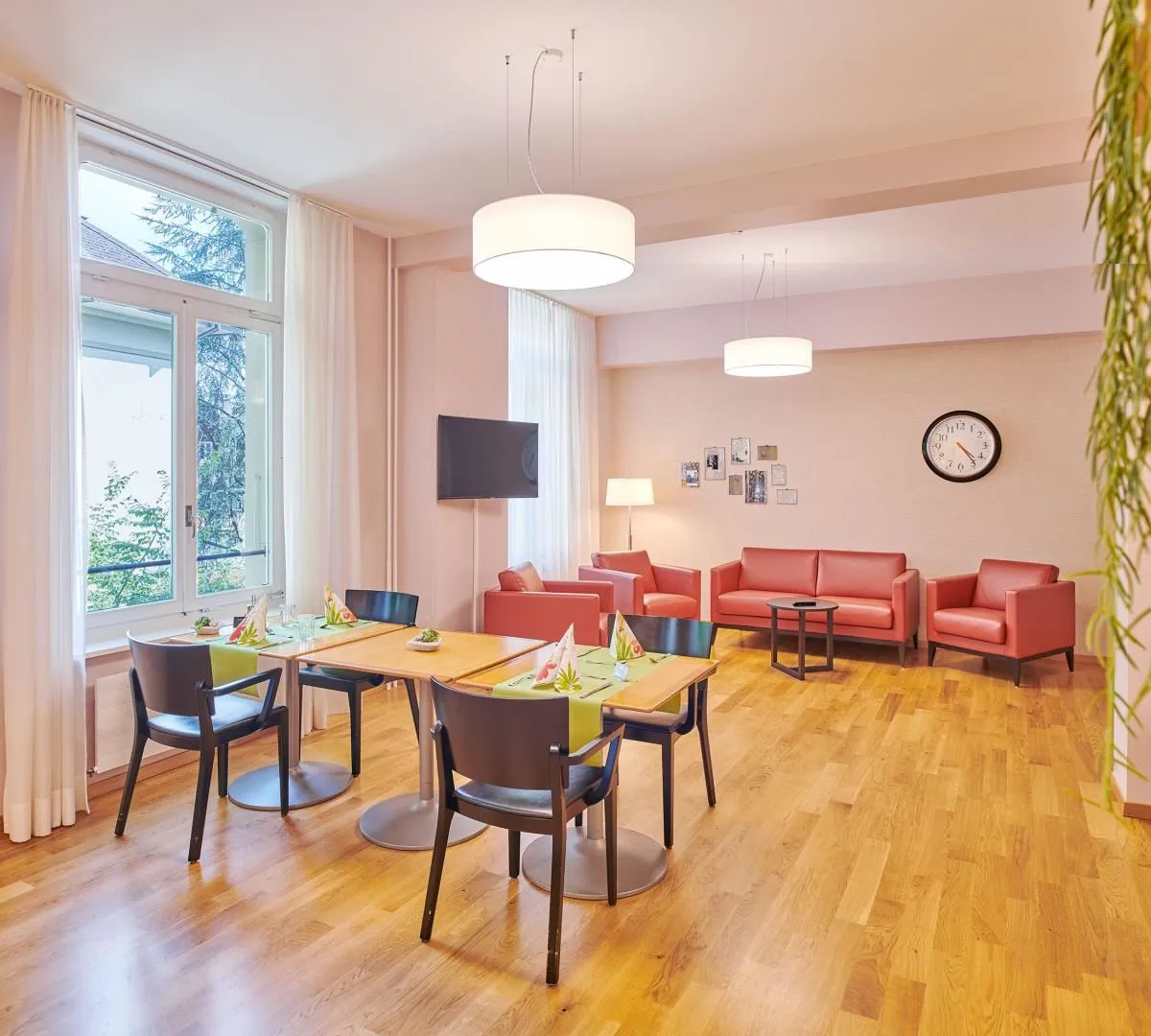 Unternehmen 10 Bild ALTERSZENTRUM VIKTORIA AG