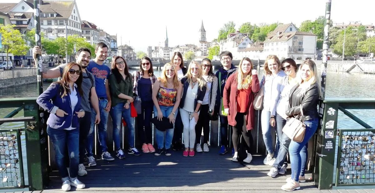 Unternehmen 25 Bild HALLO DEUTSCHSCHULE