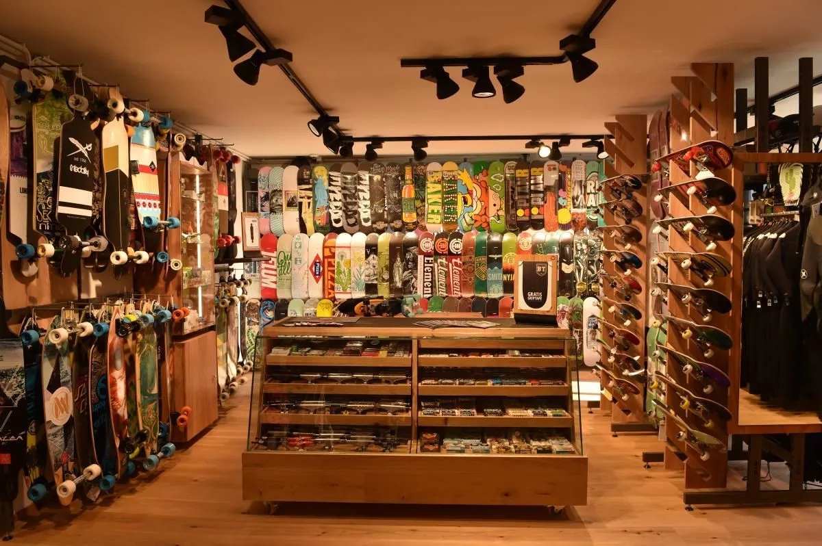 Immagine 4 azienda BLUE TOMATO SHOP LUZERN