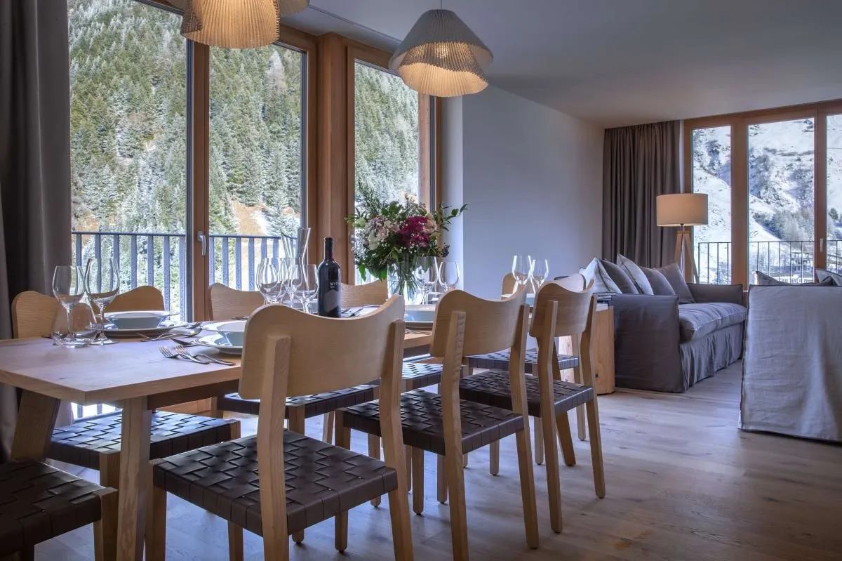 Unternehmen 38 Bild RADISSON BLU HOTEL REUSSEN, ANDERMATT