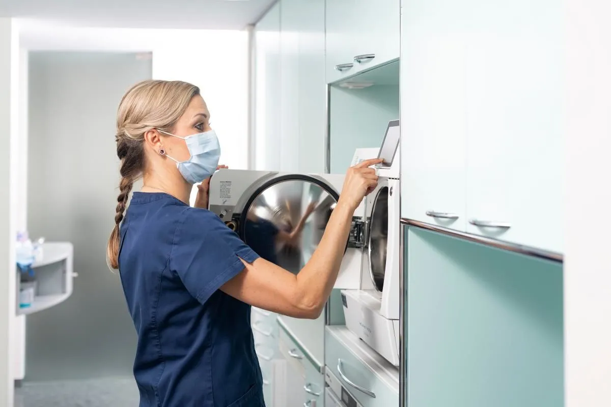 Immagine 8 azienda DR. MED. DENT. FRANCINE BRANDENBERG
