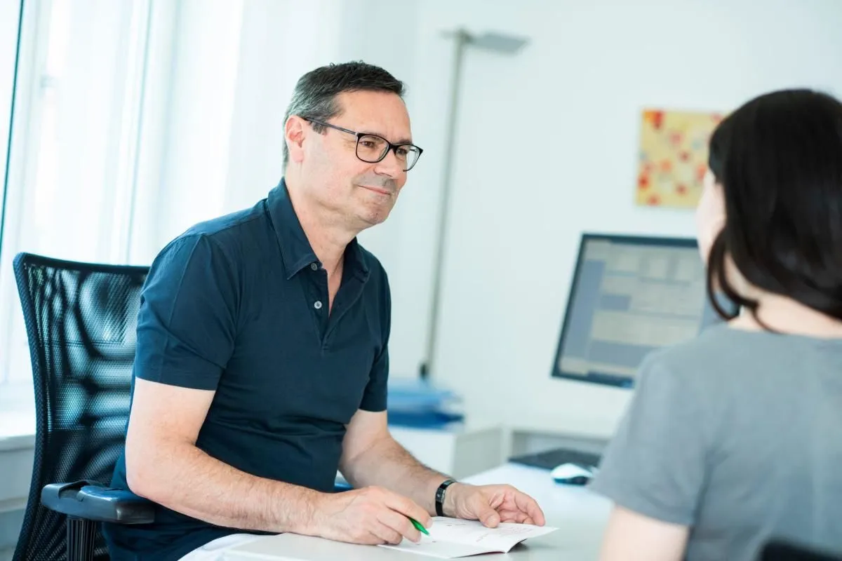 Unternehmen 2 Bild DR. MED. RENÉ SIMEON