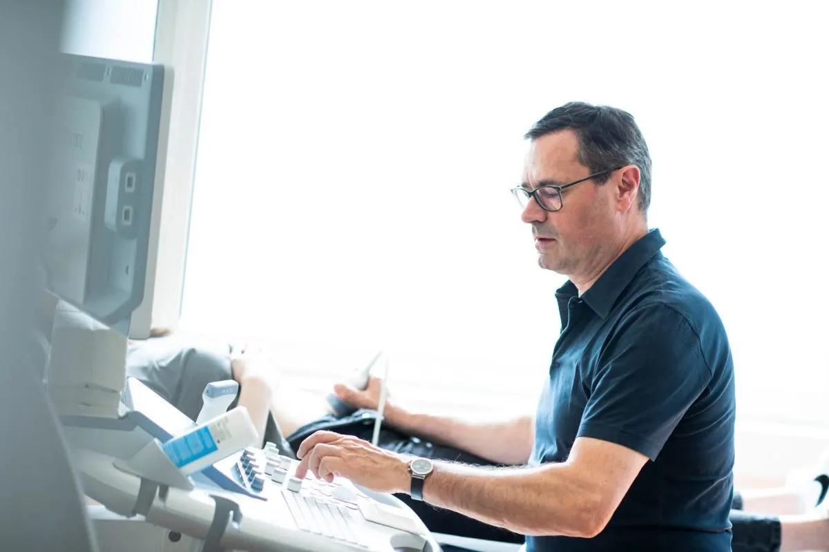 Unternehmen 3 Bild DR. MED. RENÉ SIMEON