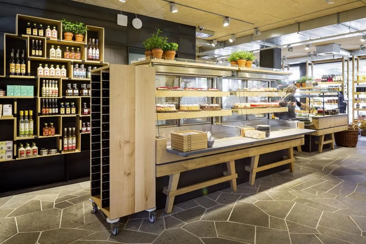 Immagine 6 azienda LOCAL