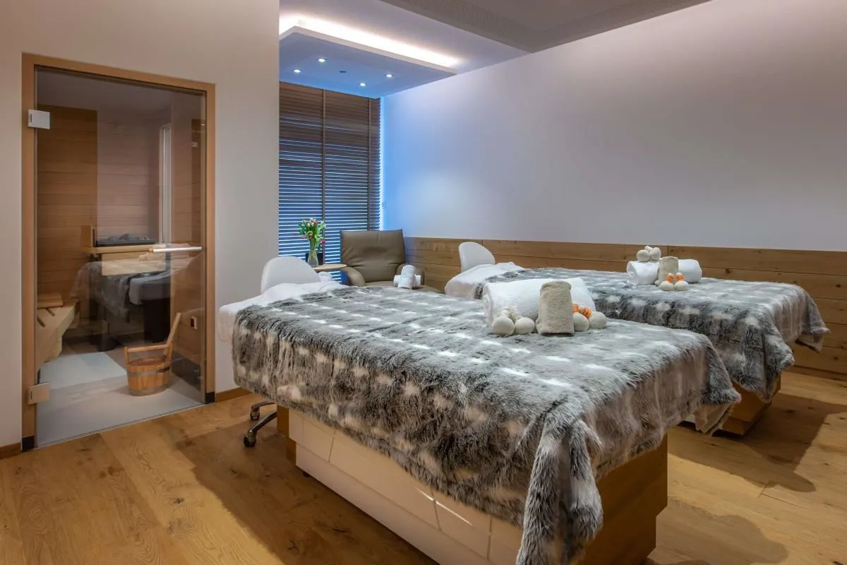 Unternehmen 37 Bild RADISSON BLU HOTEL REUSSEN, ANDERMATT