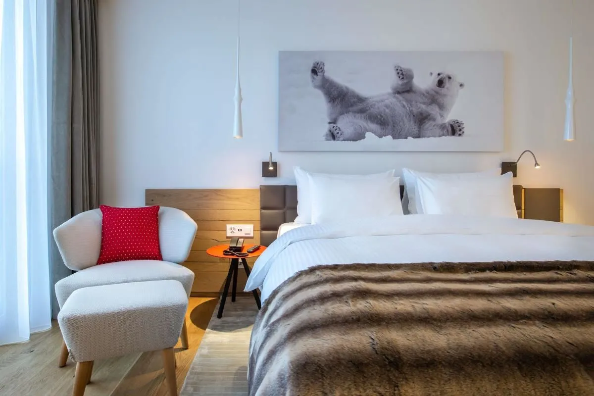 Unternehmen 42 Bild RADISSON BLU HOTEL REUSSEN, ANDERMATT