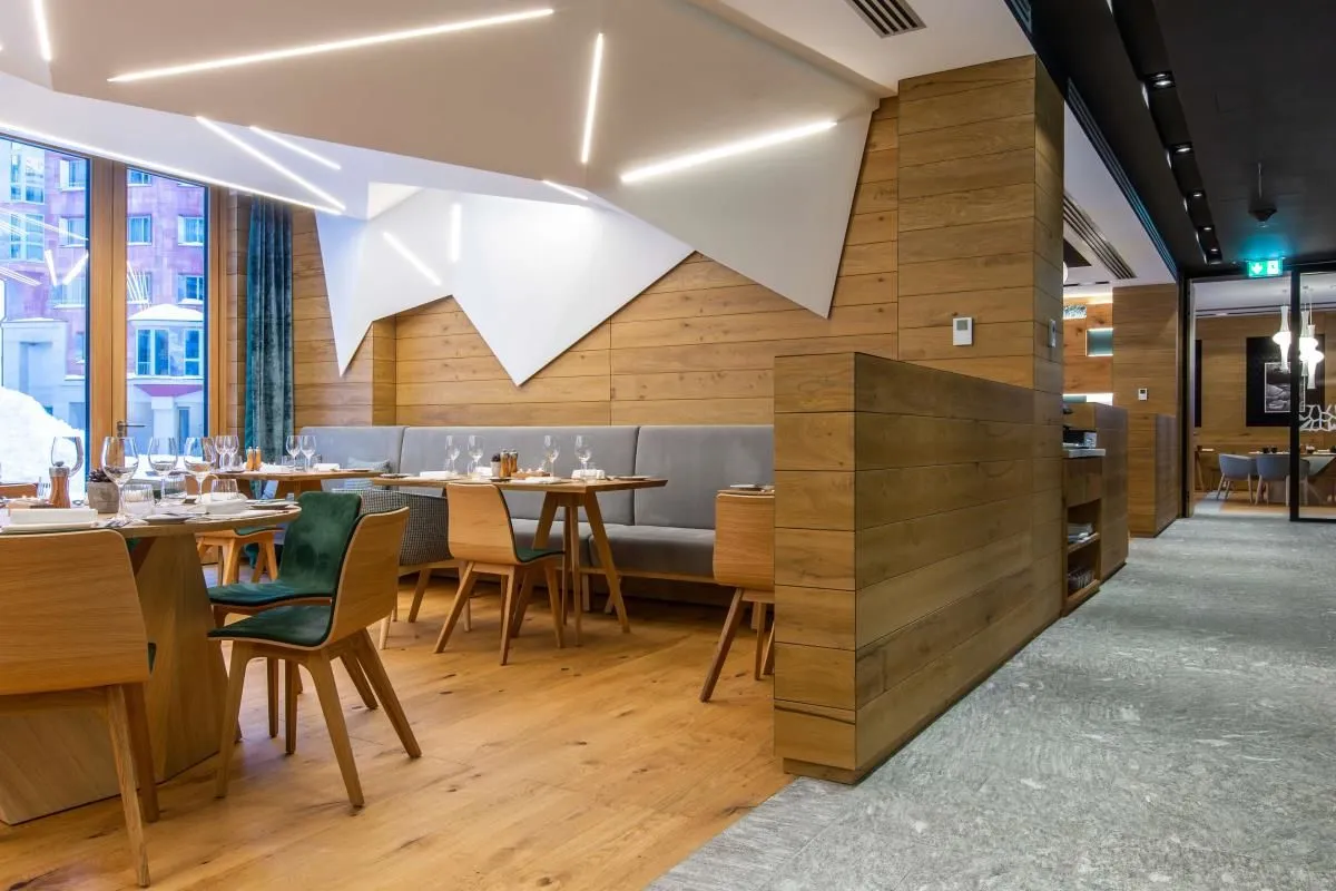 Unternehmen 14 Bild RADISSON BLU HOTEL REUSSEN, ANDERMATT