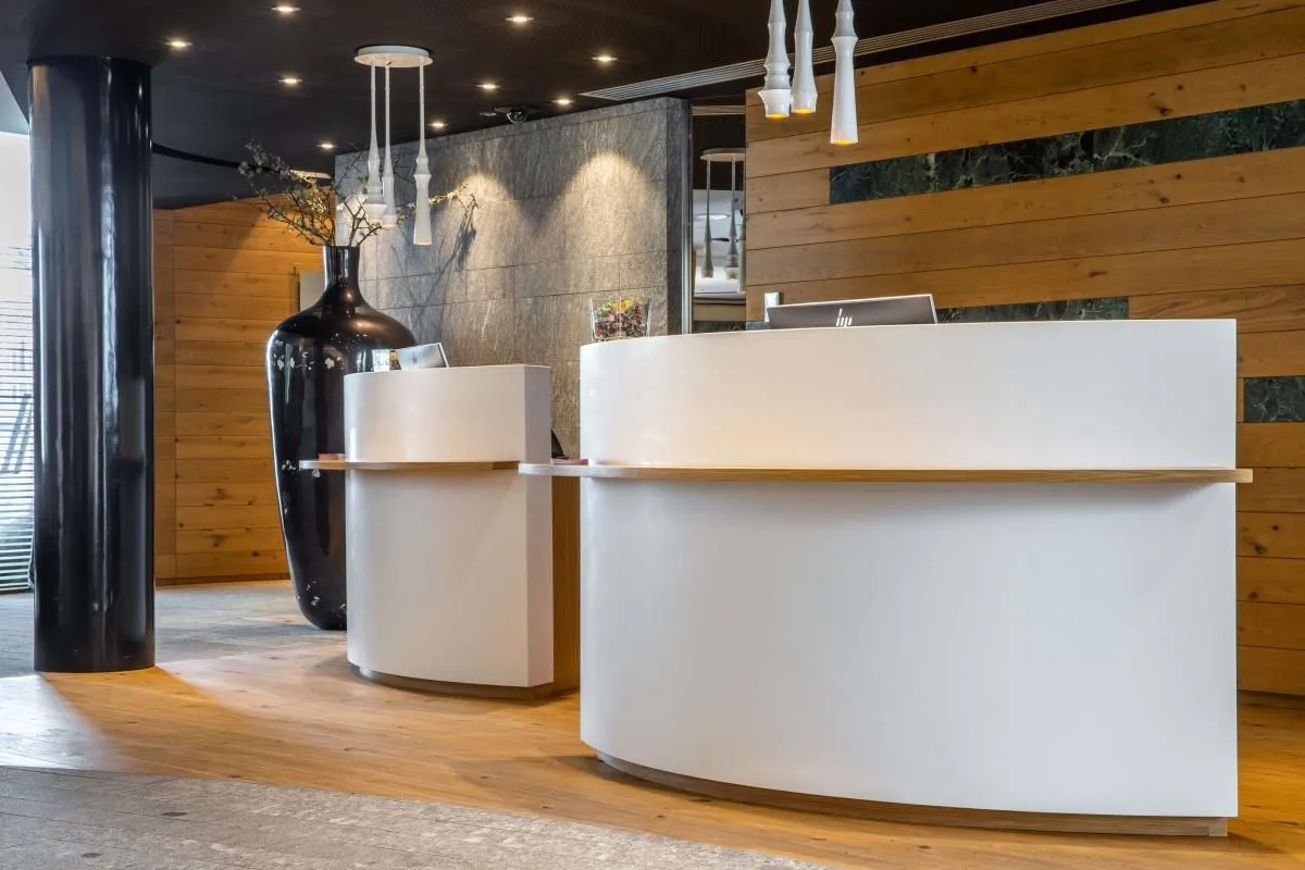 Unternehmen 17 Bild RADISSON BLU HOTEL REUSSEN, ANDERMATT