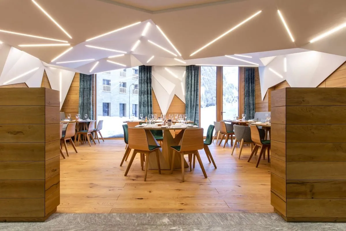 Unternehmen 31 Bild RADISSON BLU HOTEL REUSSEN, ANDERMATT