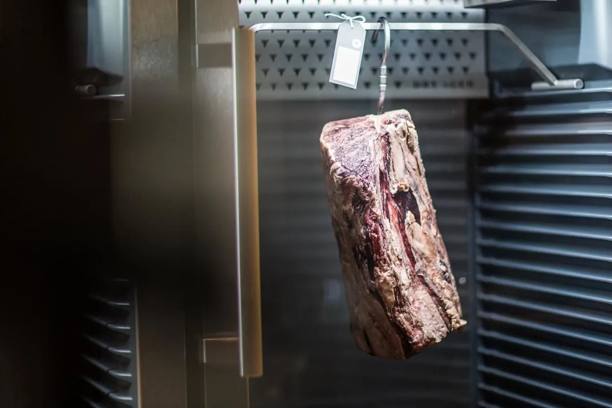 Unternehmen 3 Bild SIMON'S STEAKHOUSE GRILL & RESTAURANT & BAR