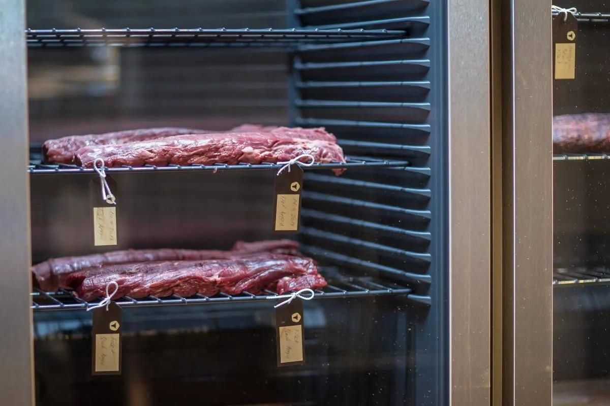 Unternehmen 5 Bild SIMON'S STEAKHOUSE GRILL & RESTAURANT & BAR