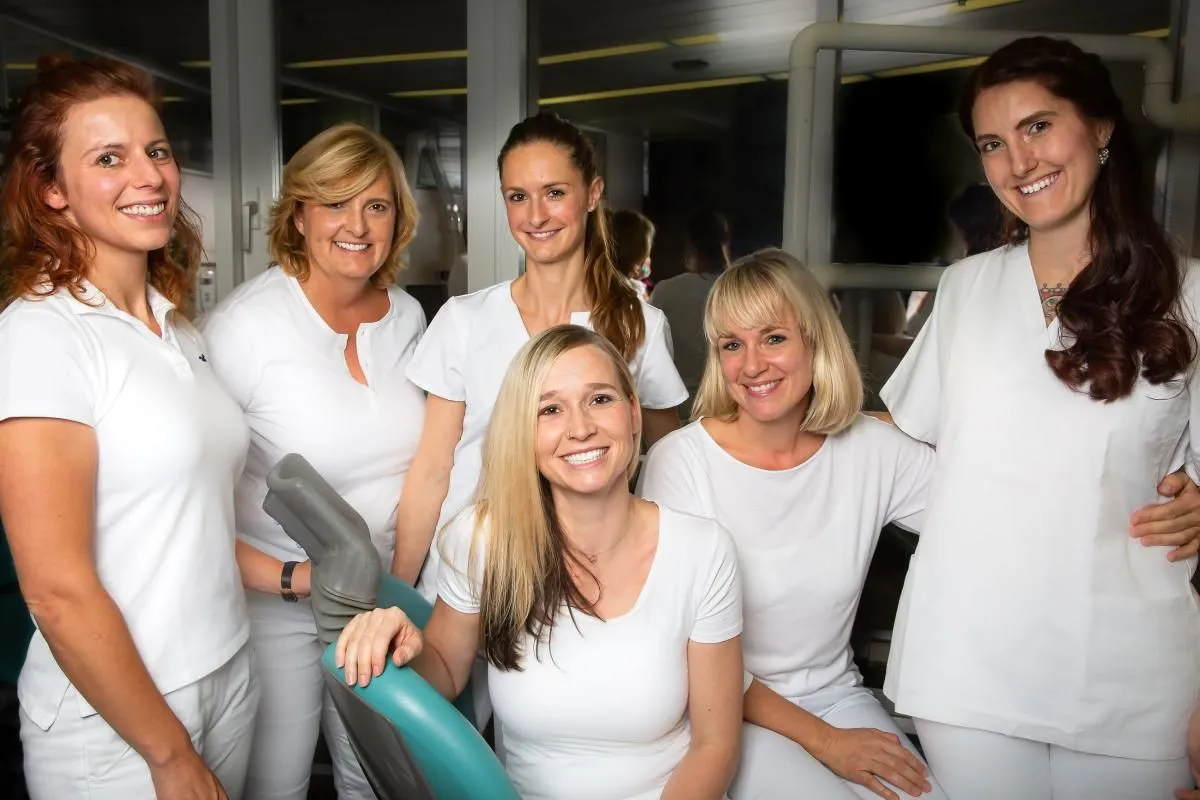 Immagine 9 azienda ZAHNARZTPRAXIS MUNDAUF AG