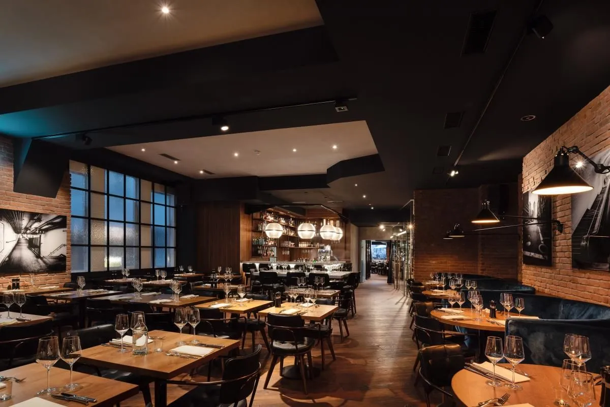 Unternehmen 9 Bild SIMON'S STEAKHOUSE GRILL & RESTAURANT & BAR