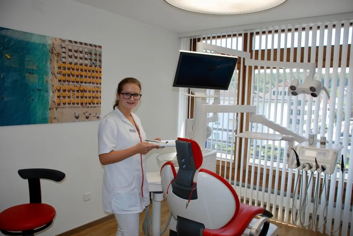 Immagine 12 azienda DR. MED. DENT. DANIELE FASCIGLIONE