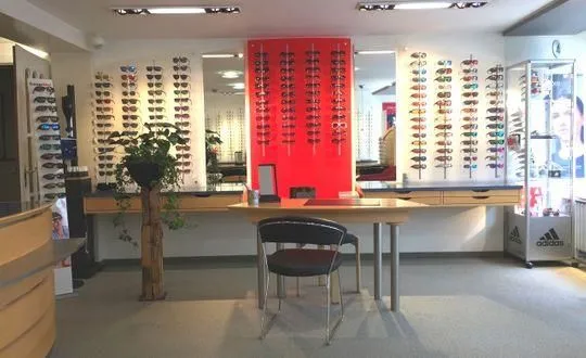 Unternehmen 1 Bild ST. MEINRAD OPTIK