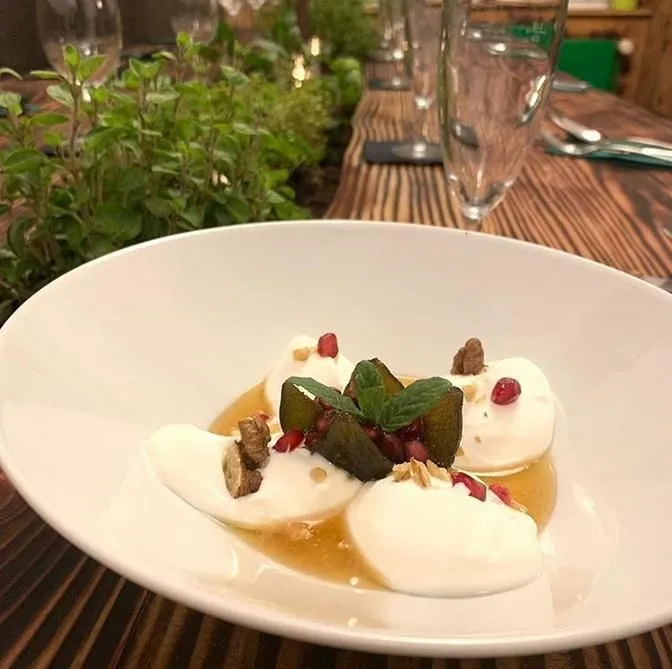 Entreprises 3 image OMEGA-GARDEN ECLECTIC MEDITERRANEAN CUISINE