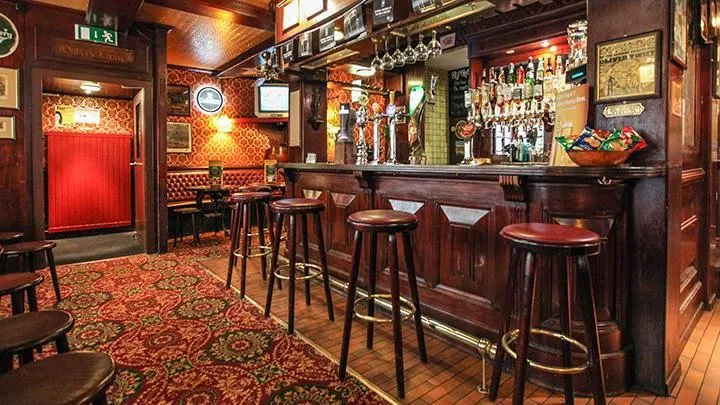 Immagine 6 azienda OLIVER TWIST PUB ZÜRICH