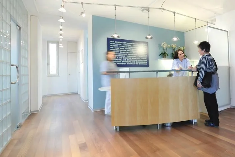 Immagine 5 azienda ZAHNÄRZTE AM DORENBACH