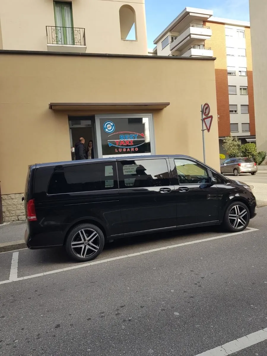 Immagine 4 azienda BEST TAXI LUGANO | SERVIZIO 24H 7/7